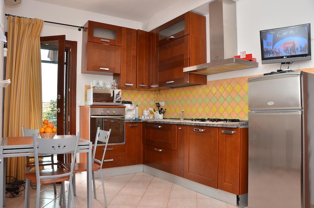 Domo - Guest-House Il Nespolo Fiorito Bed & Breakfast Orosei Exterior photo