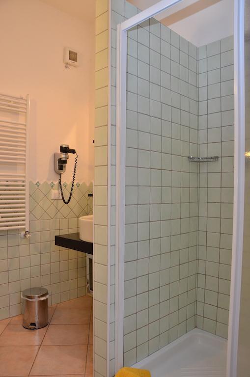 Domo - Guest-House Il Nespolo Fiorito Bed & Breakfast Orosei Room photo